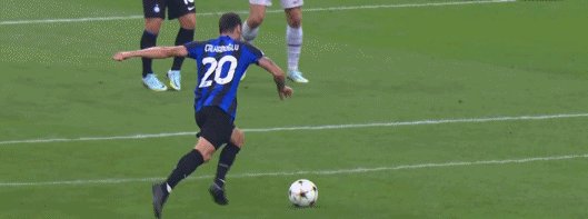 1664927934782059753.gif 1664927934782059753.gif